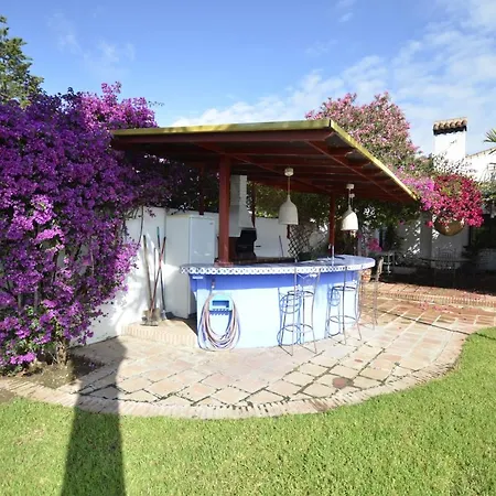 Maravillosa Privada Con Piscina Y Gran Jardin * Velilla-Taramay