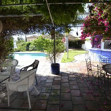 Maravillosa Privada Con Piscina Y Gran Jardin Vila *