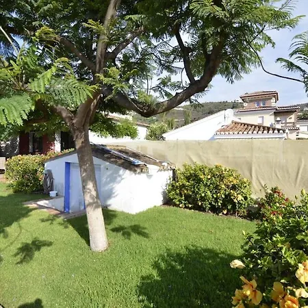 Maravillosa Privada Con Piscina Y Gran Jardin Villa Velilla-Taramay