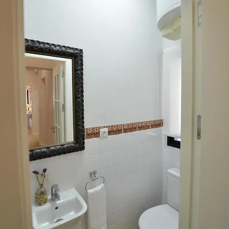 Maravillosa Privada Con Piscina Y Gran Jardin Villa *
