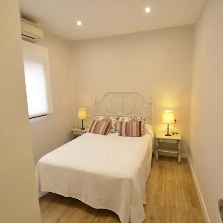 Maravillosa Privada Con Piscina Y Gran Jardin *