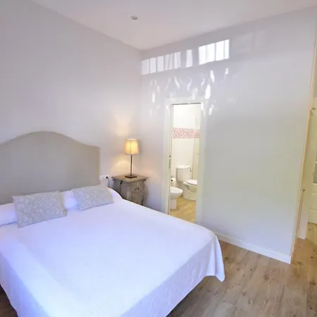 Maravillosa Privada Con Piscina Y Gran Jardin Villa Velilla-Taramay