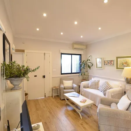 Maravillosa Privada Con Piscina Y Gran Jardin Villa Velilla-Taramay