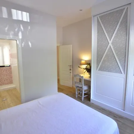 Maravillosa Privada Con Piscina Y Gran Jardin * Velilla-Taramay